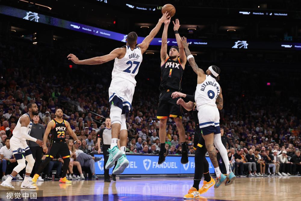 场比赛中展 场比赛中展