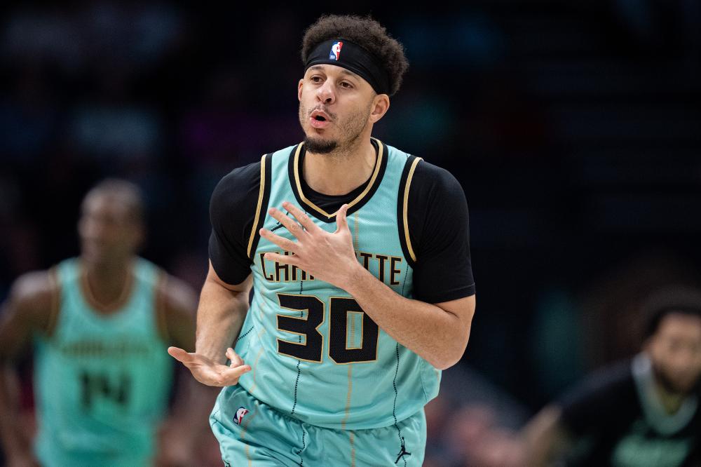 终困扰着球 终困扰着球