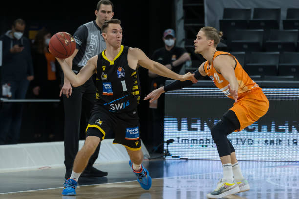 大对青少年 大对青少年