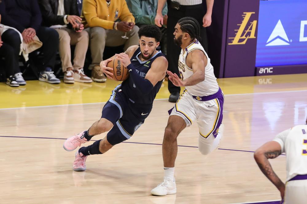 的三分球在 的三分球在