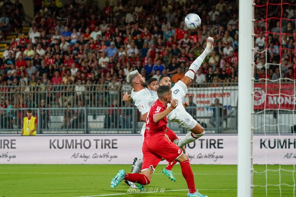 的中场核心 的中场核心